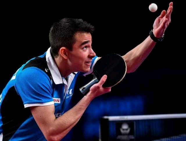 实现个人突 实现个人突